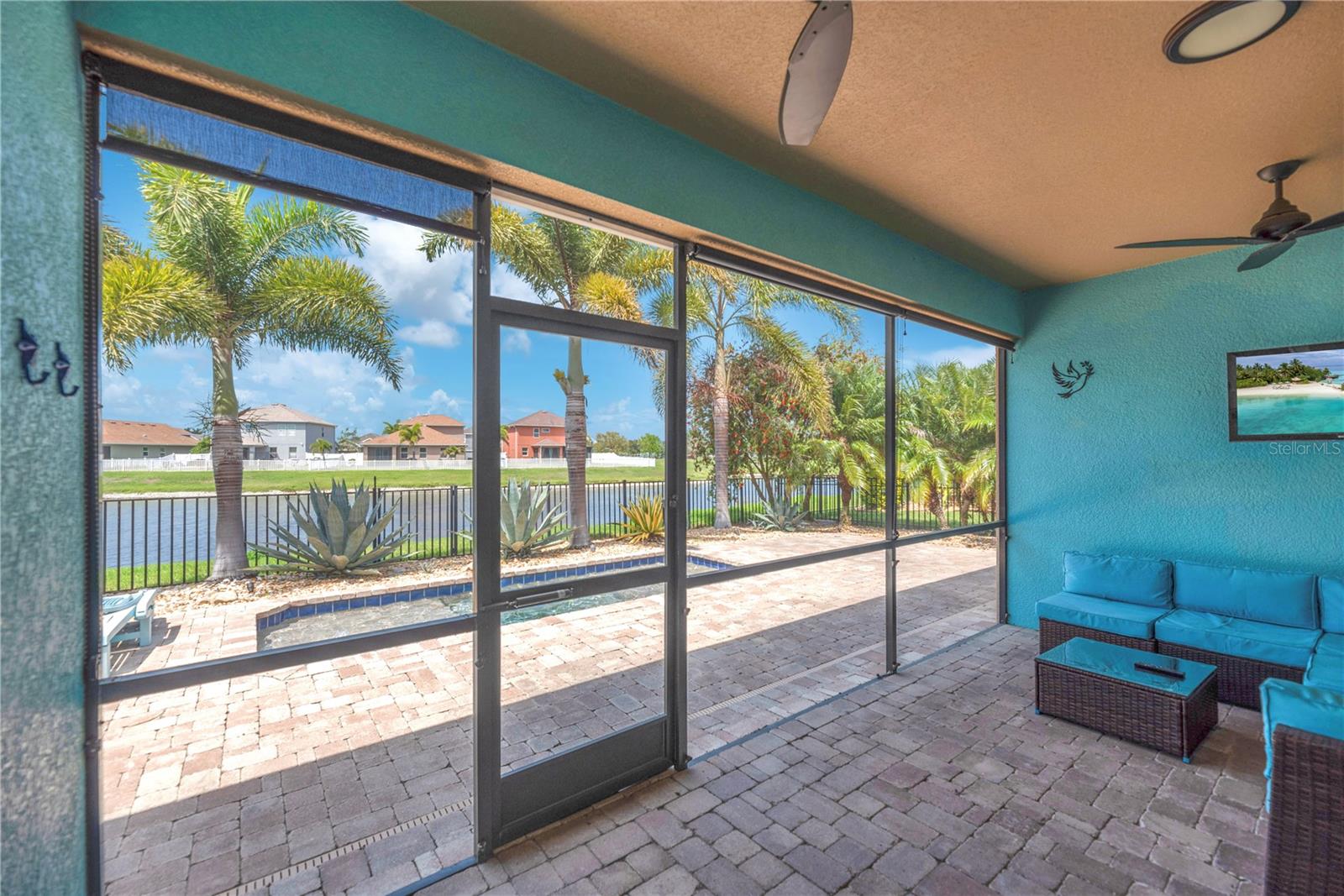 Listing photo id 23 for 11236 77th Street E