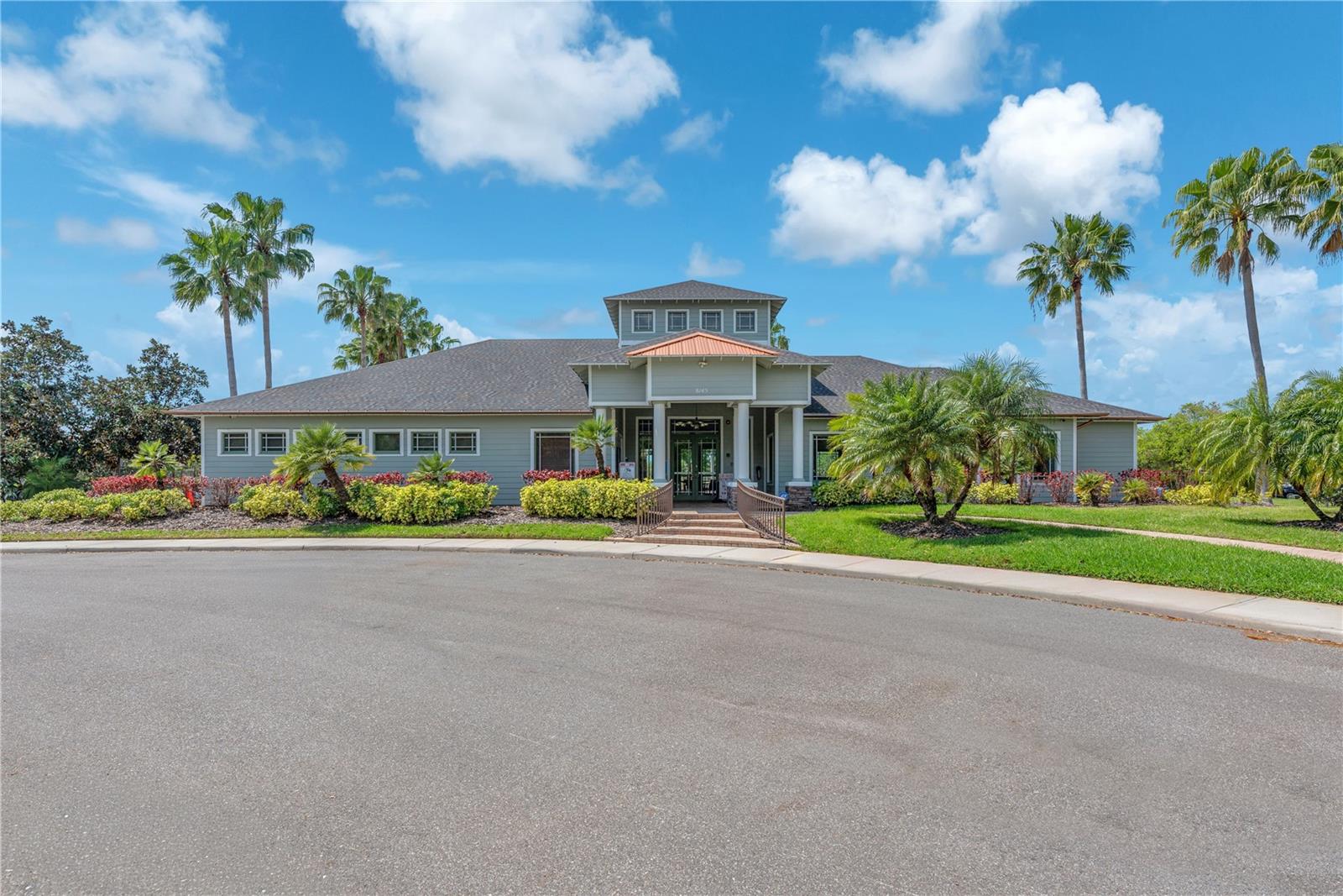 Listing photo id 38 for 11236 77th Street E