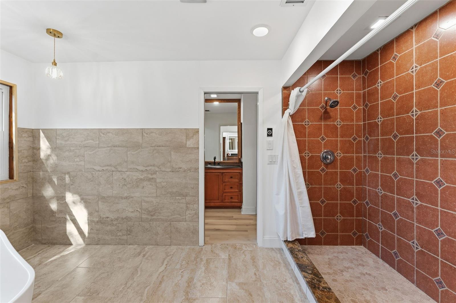 Image 19 of 57 For 1584 Oak Lane