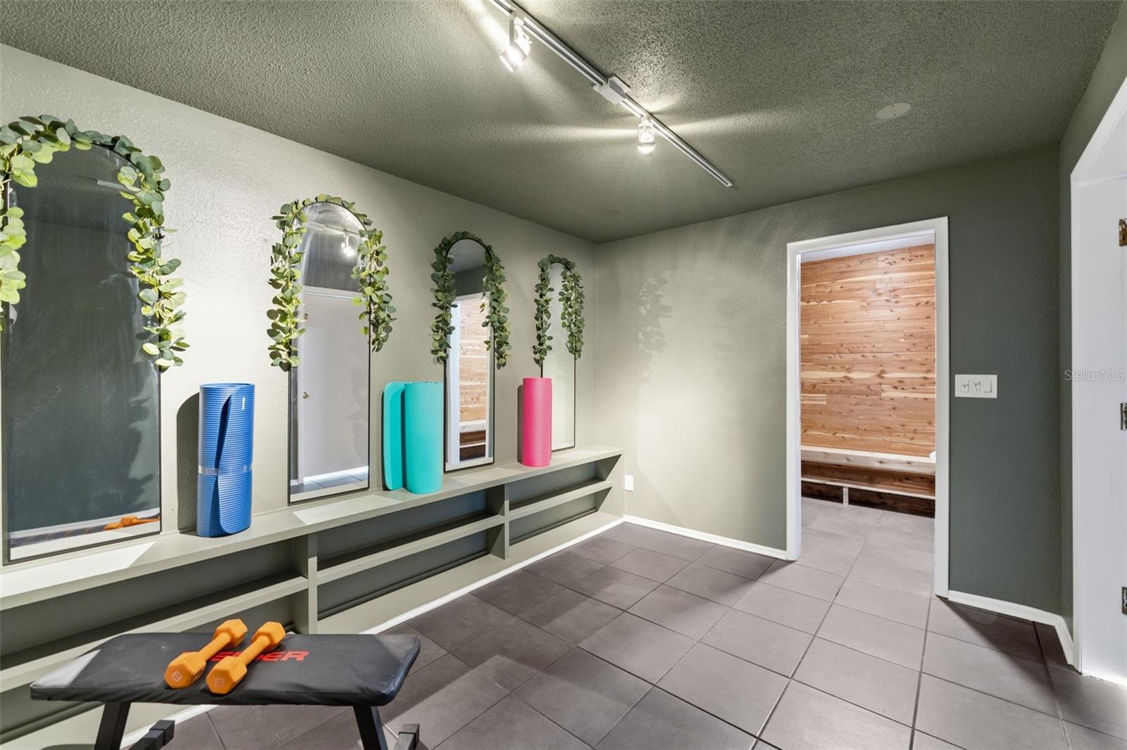 Image 25 of 57 For 1584 Oak Lane