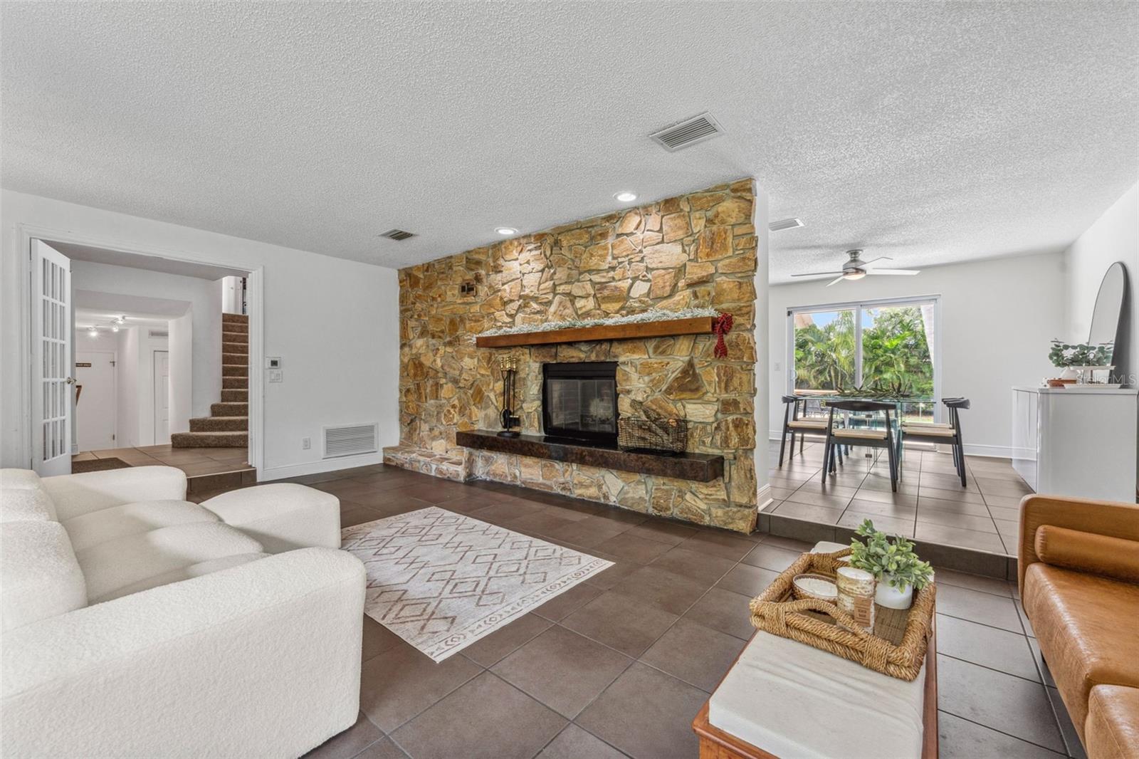 Image 35 of 57 For 1584 Oak Lane