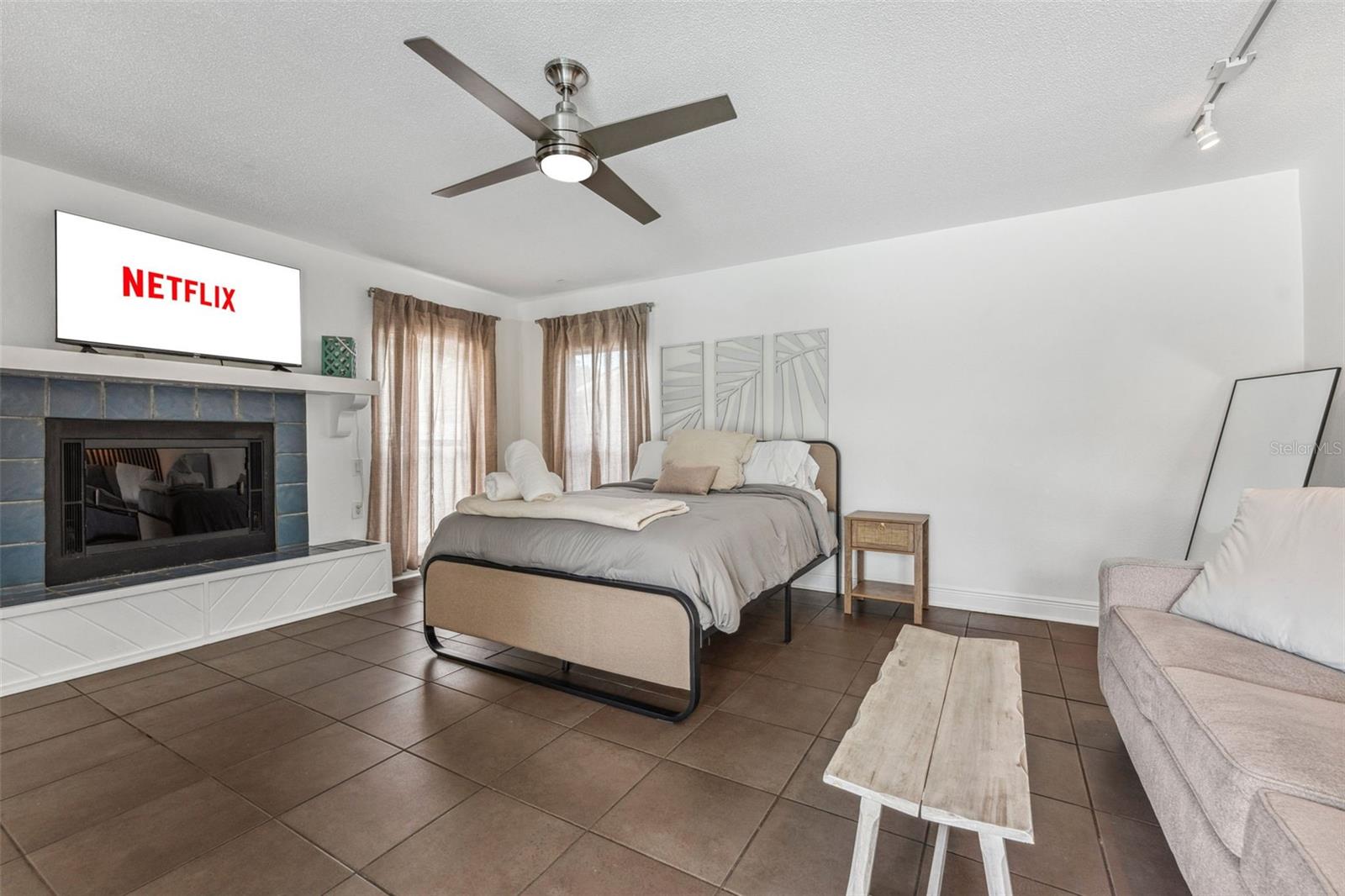 Image 37 of 57 For 1584 Oak Lane