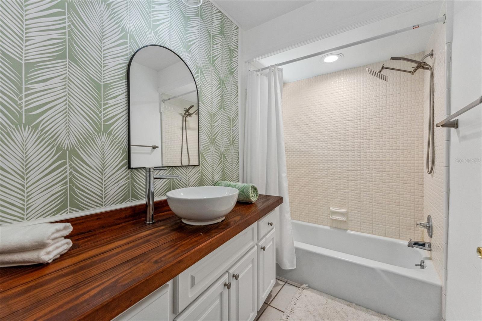 Image 43 of 57 For 1584 Oak Lane