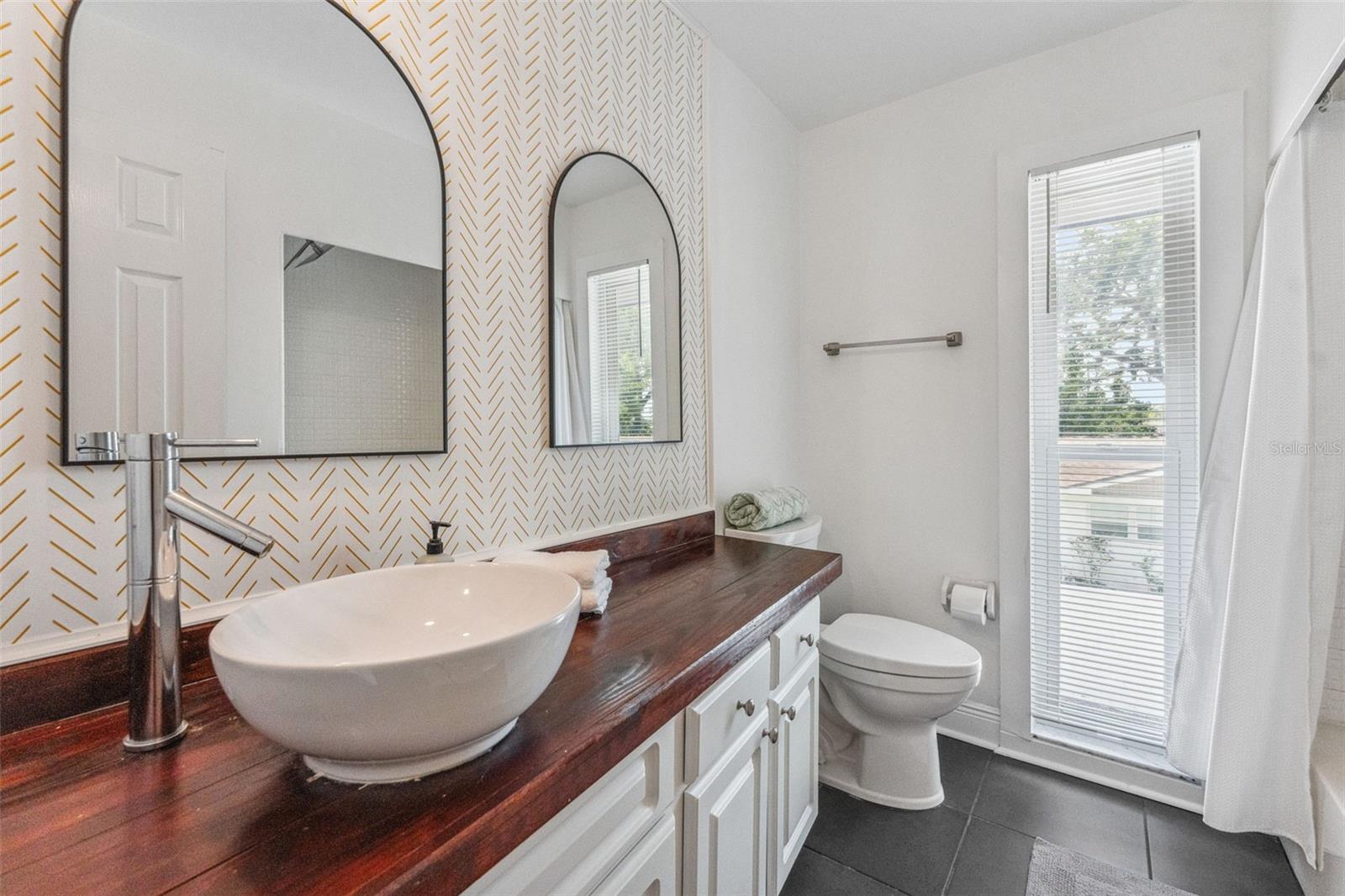 Image 46 of 57 For 1584 Oak Lane