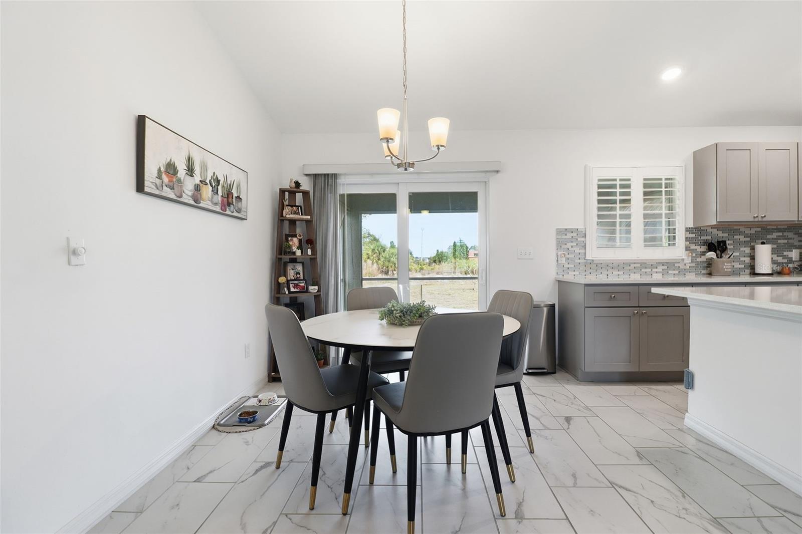 Image 11 of 36 For 117 Paxton Street