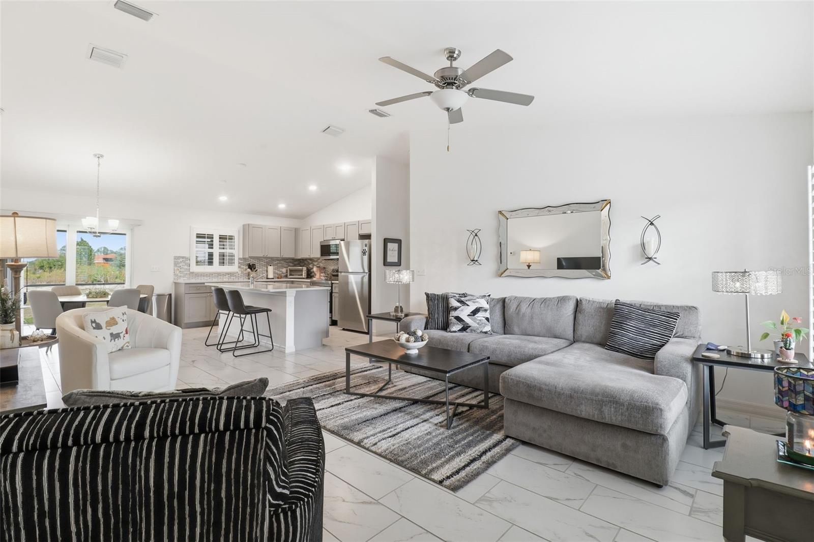 Image 4 of 36 For 117 Paxton Street