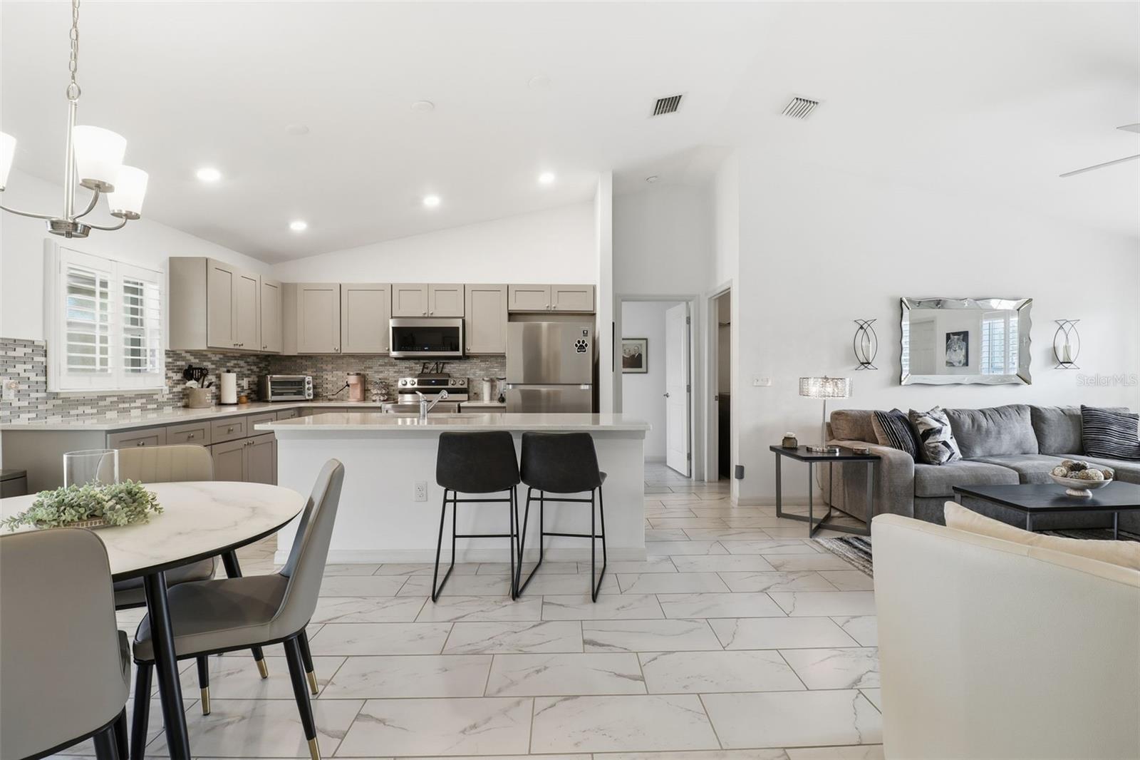 Image 8 of 36 For 117 Paxton Street