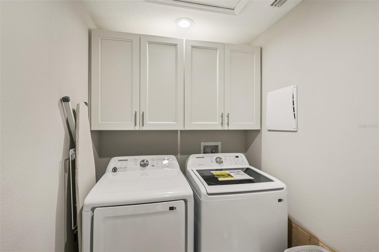 Image 29 of 34 For 399 W Massachusetts St