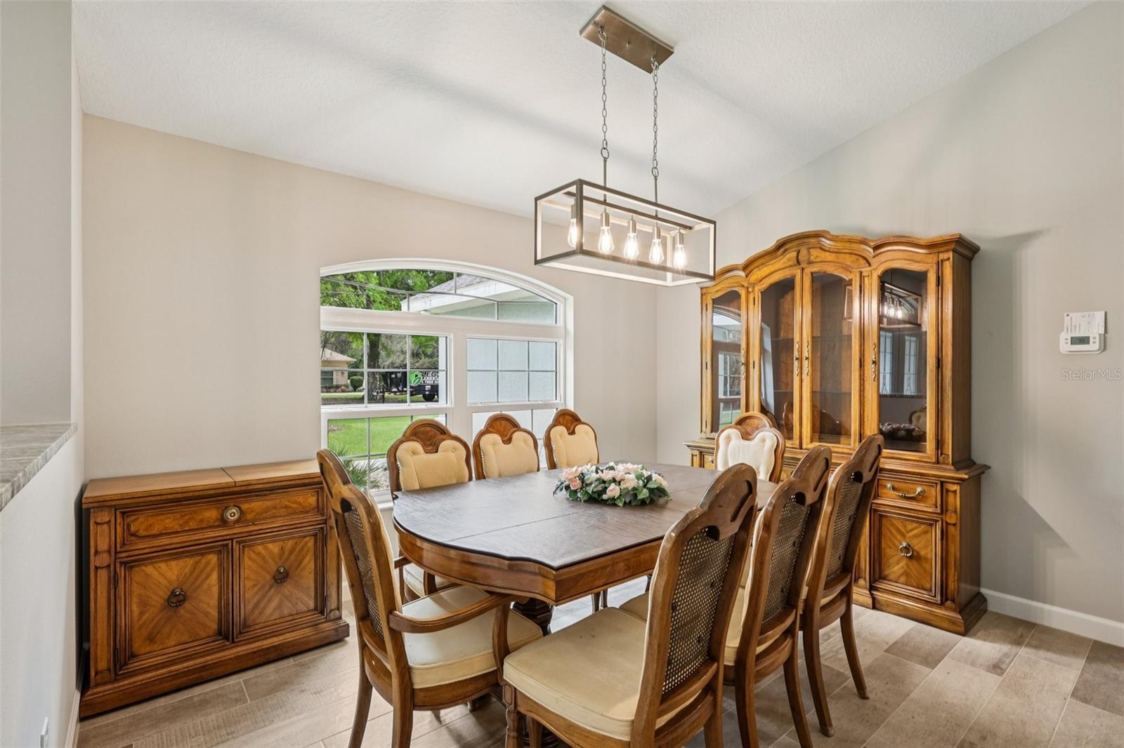 Image 6 of 34 For 399 W Massachusetts St