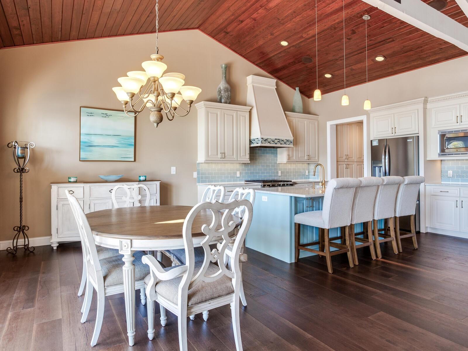 Listing photo id 27 for 31 Pine Circle