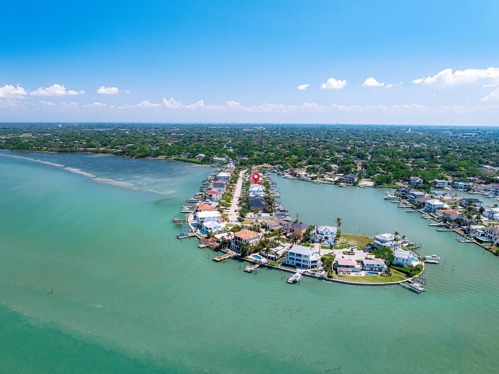 Listing photo id 75 for 31 Pine Circle