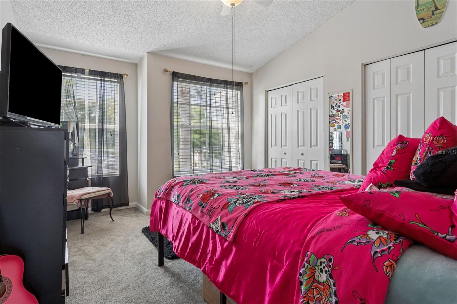 Image 13 of 31 For 425 Kensington Lake Circle