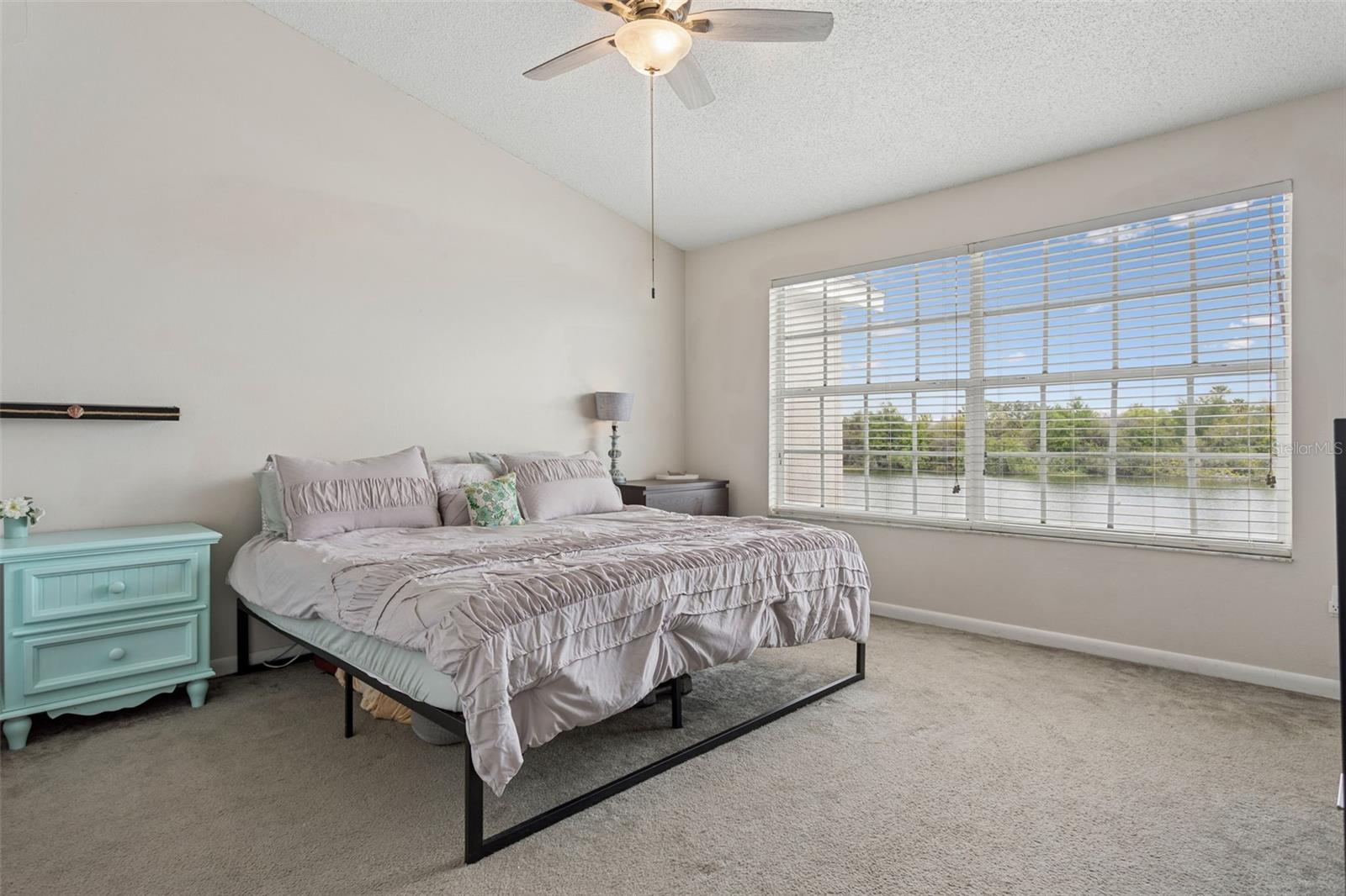 Image 16 of 31 For 425 Kensington Lake Circle