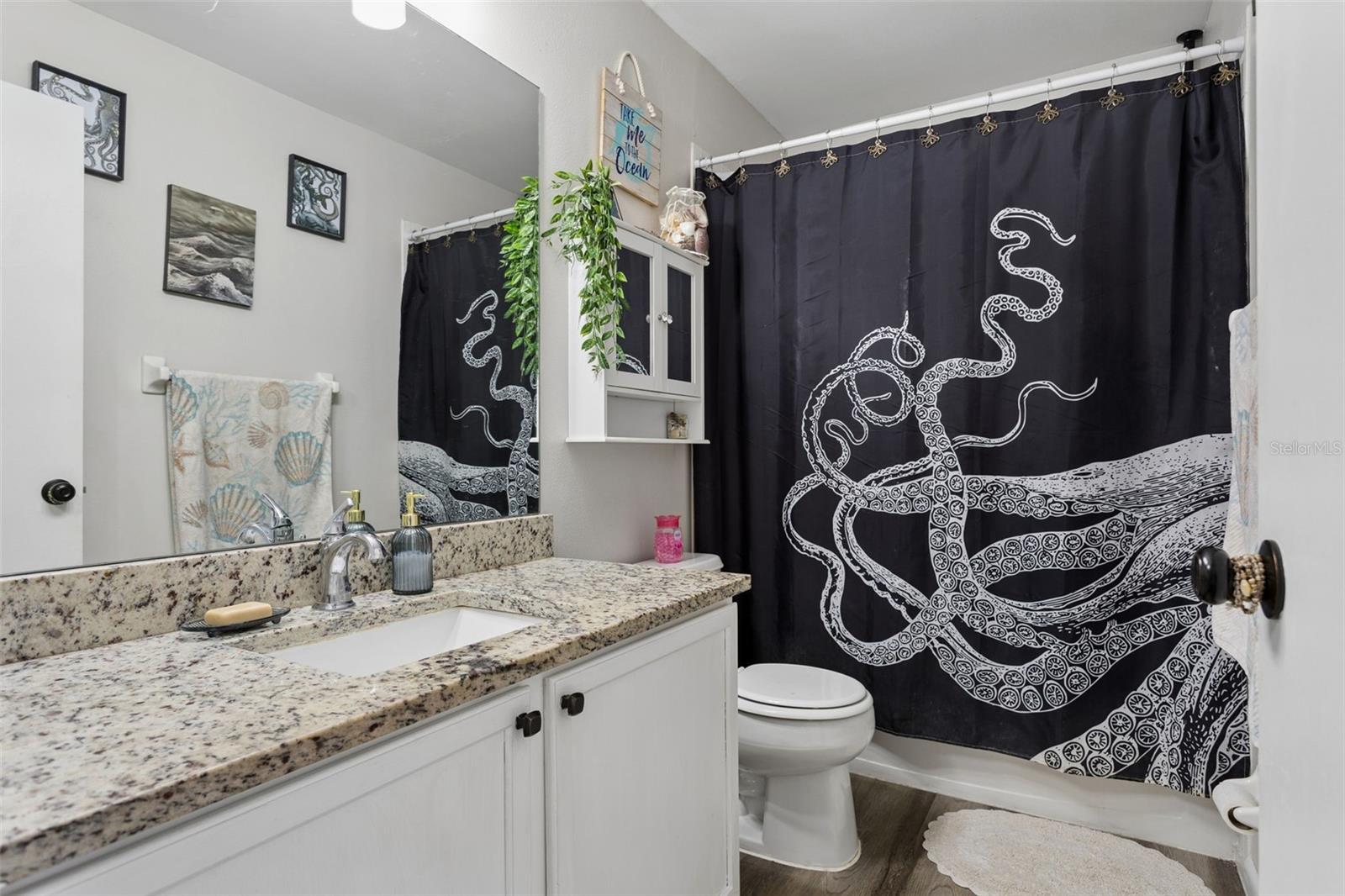 Image 18 of 31 For 425 Kensington Lake Circle