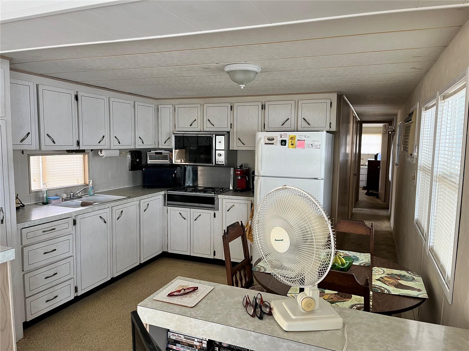 Listing photo id 2 for 11128 102nd Way 225