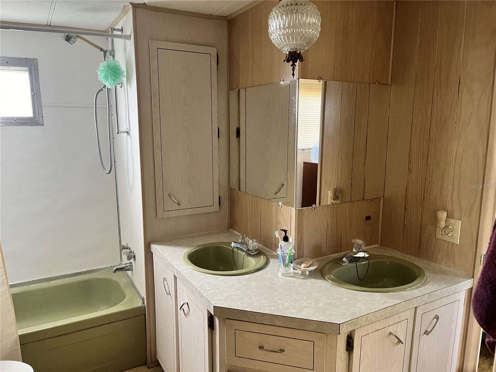 Listing photo id 4 for 11128 102nd Way 225