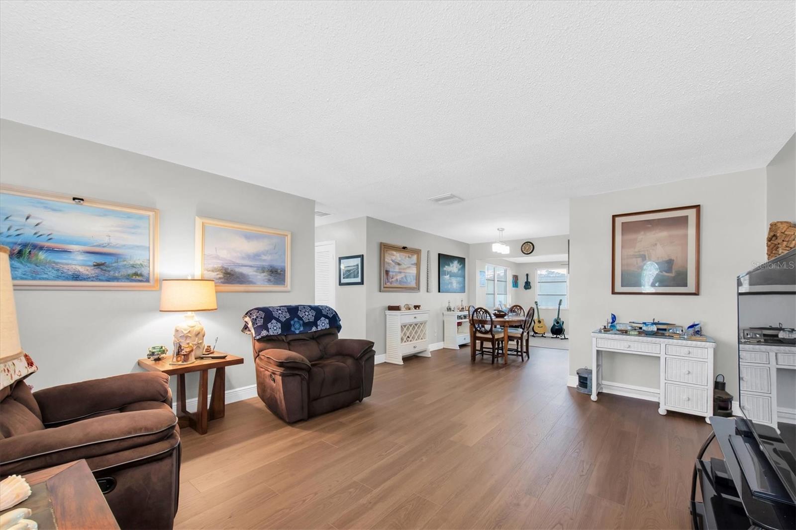 Image 14 of 39 For 4526 101st Avenue N