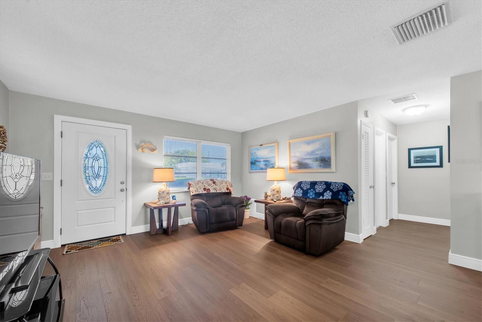 Image 15 of 39 For 4526 101st Avenue N