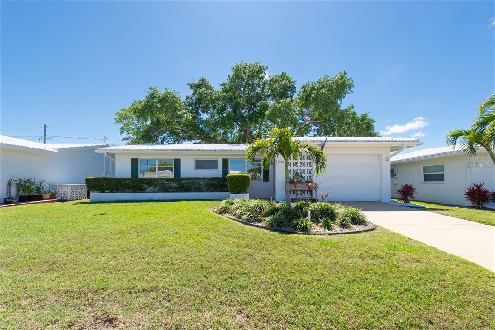 Image 27 of 39 For 4526 101st Avenue N