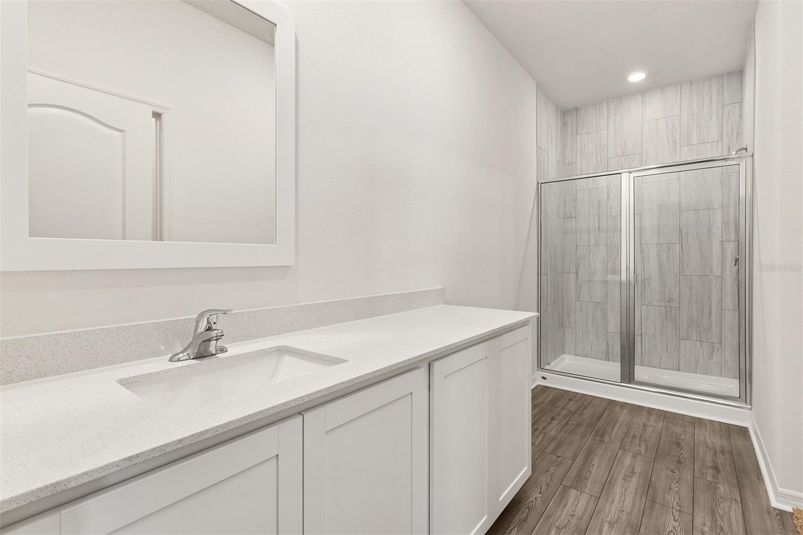 Image 14 of 19 For 1629 Nantucket Way