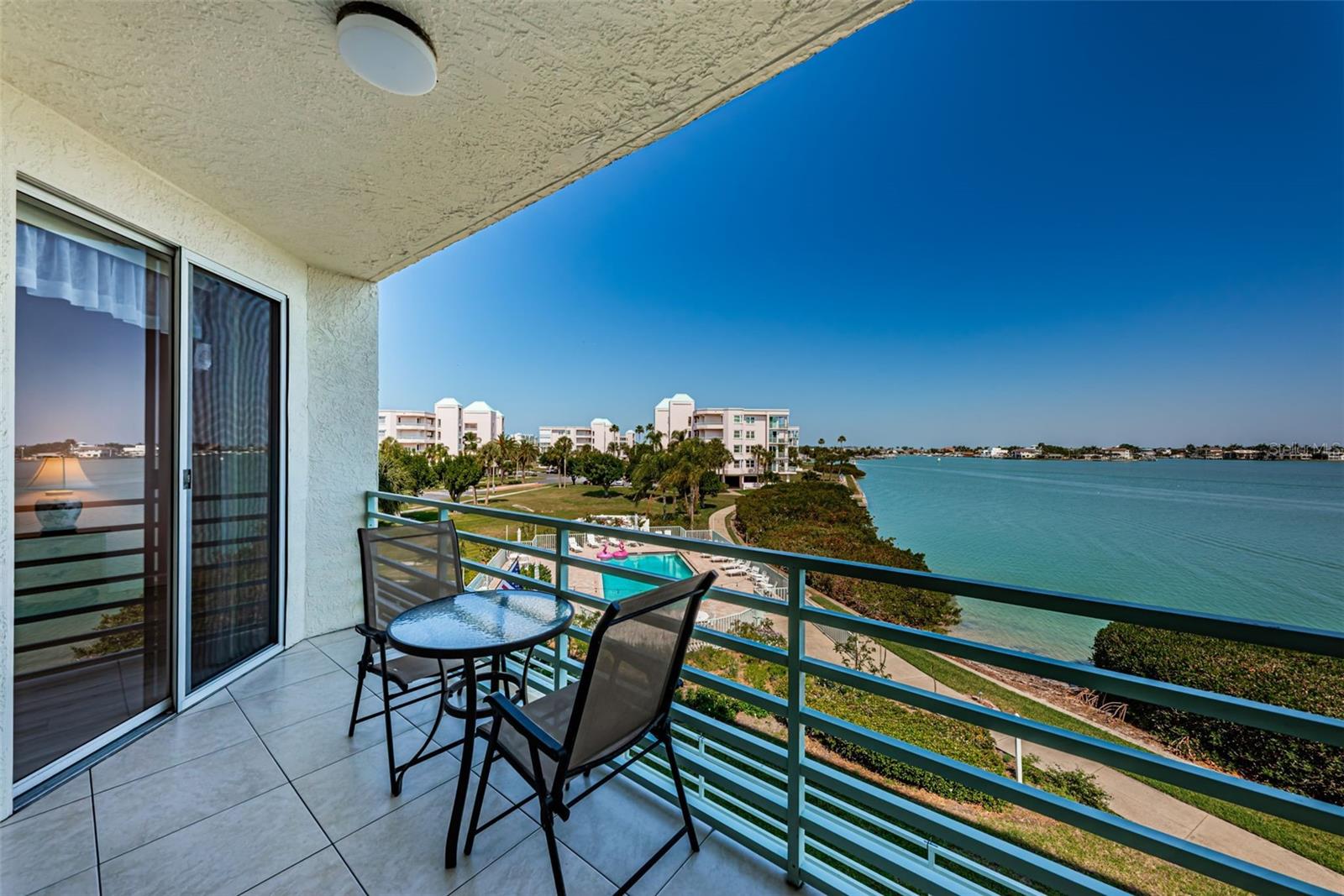 Image 20 of 97 For 7979 Sailboat Key Boulevard S 205