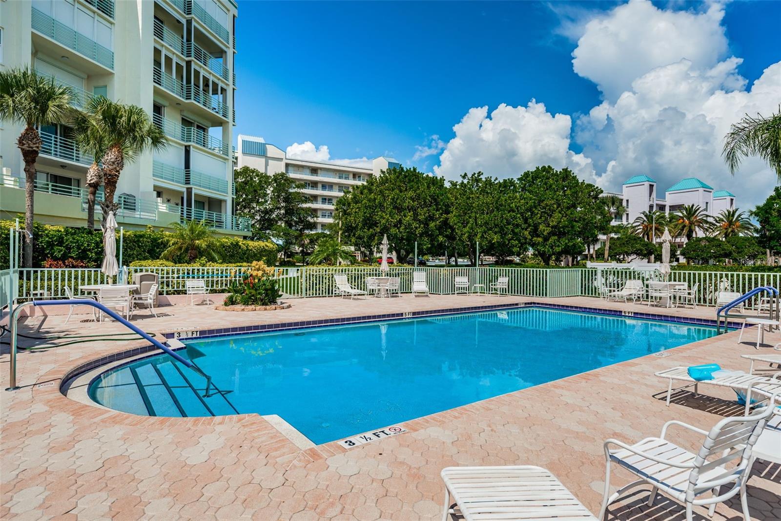 Image 37 of 97 For 7979 Sailboat Key Boulevard S 205