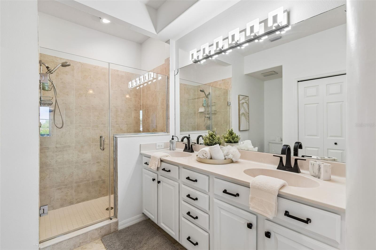 Image 27 of 58 For 4326 Spinnaker Cove Lane