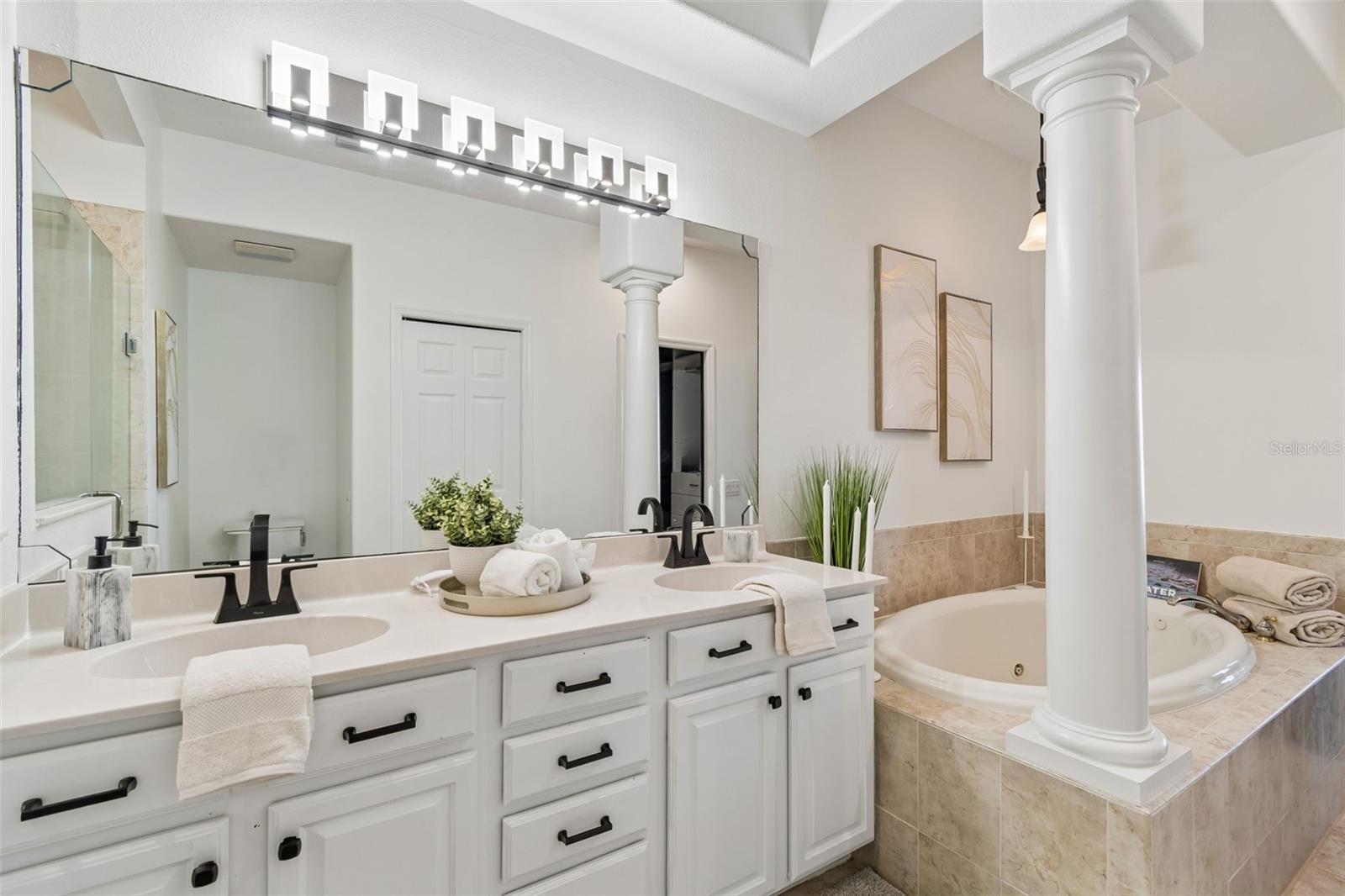 Image 28 of 58 For 4326 Spinnaker Cove Lane