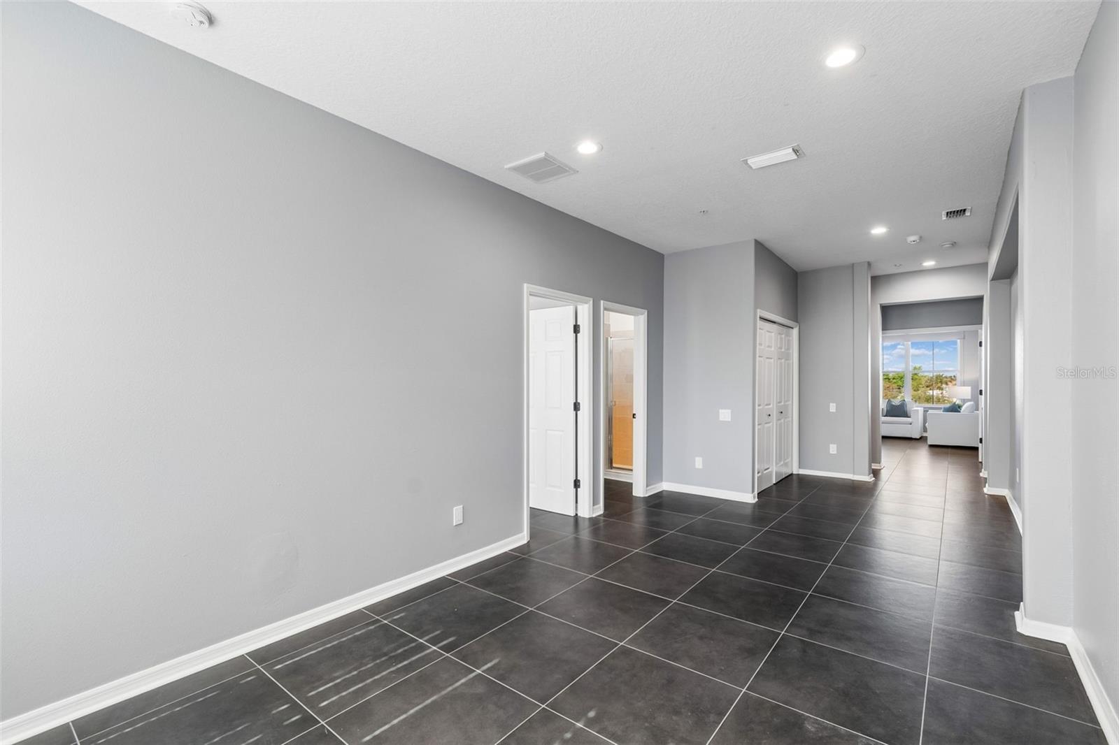 Image 32 of 58 For 4326 Spinnaker Cove Lane