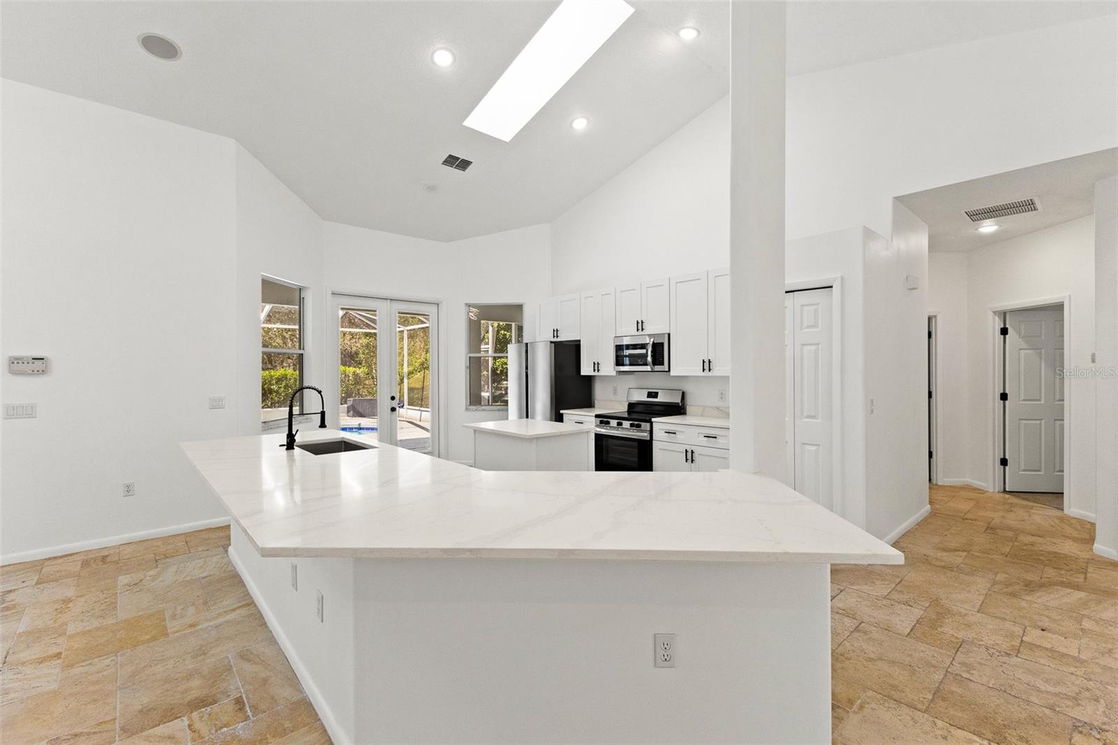 Image 16 of 67 For 4130 Indianhead Road