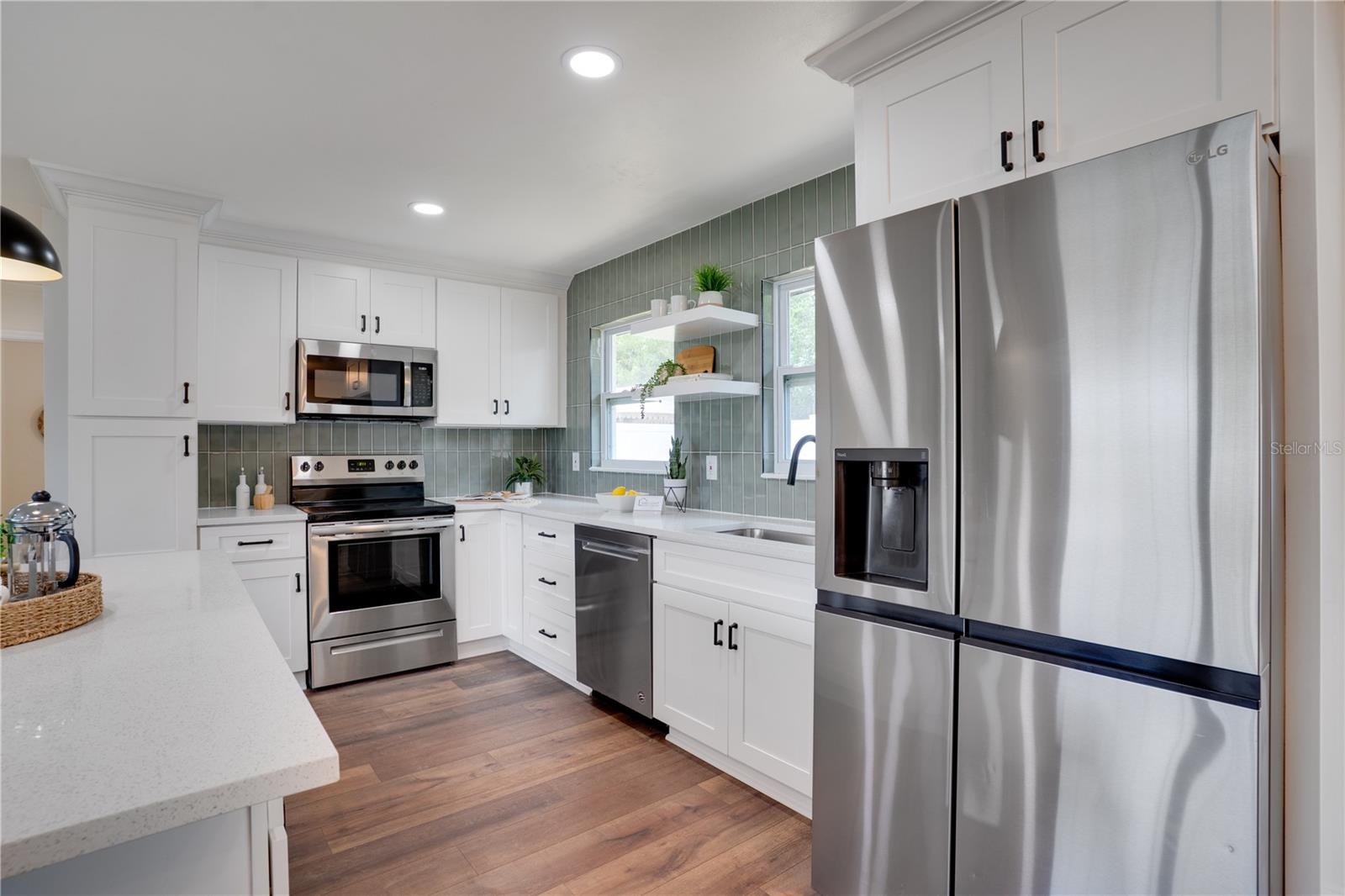 Image 15 of 36 For 11932 85th Terrace