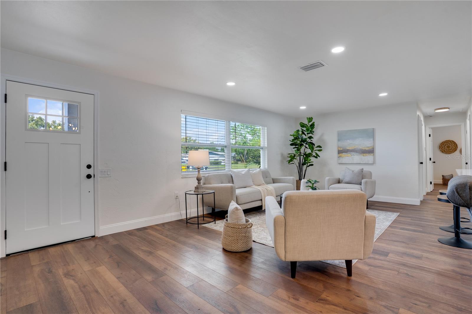 Image 4 of 36 For 11932 85th Terrace