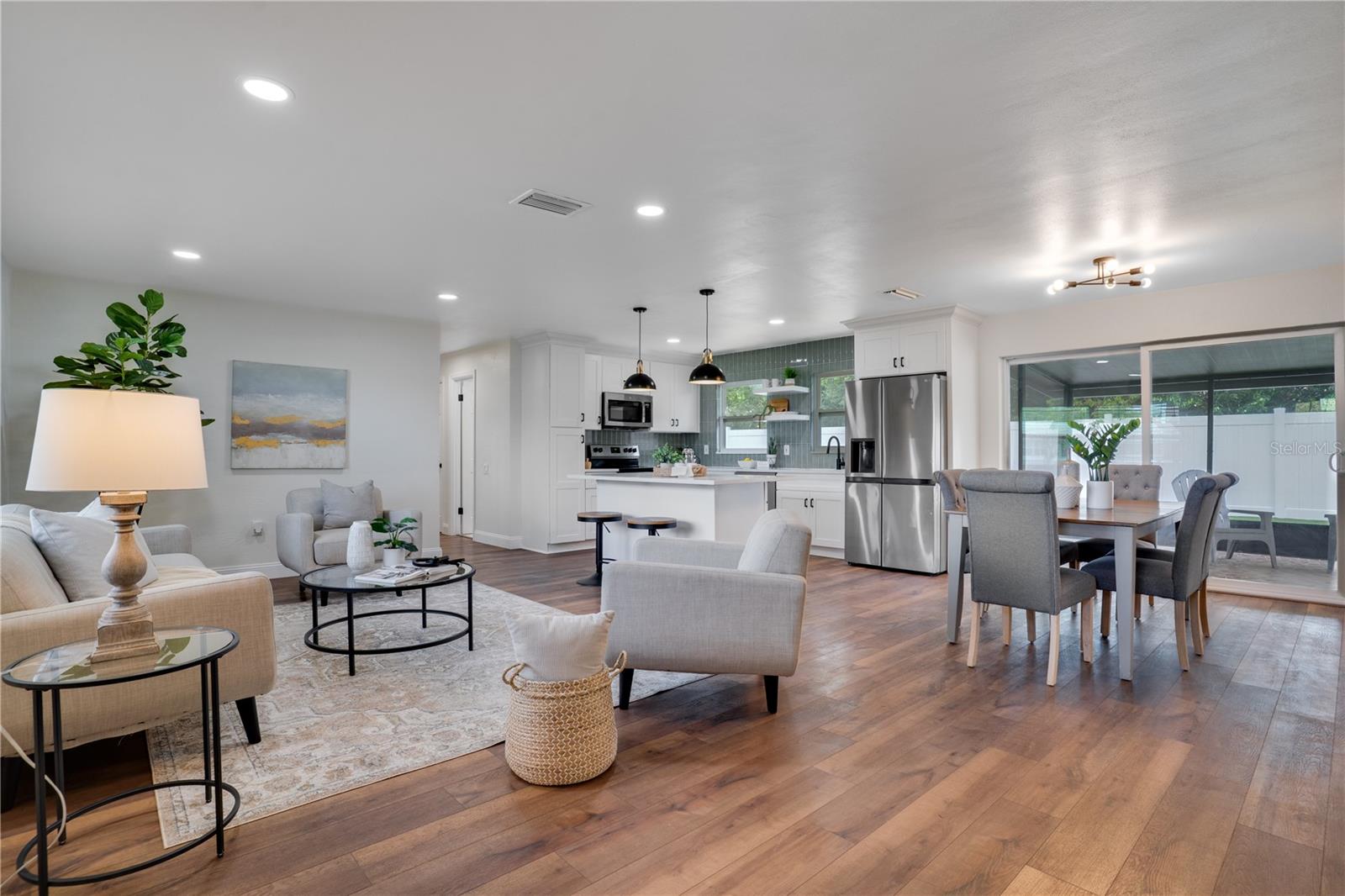 Image 7 of 36 For 11932 85th Terrace