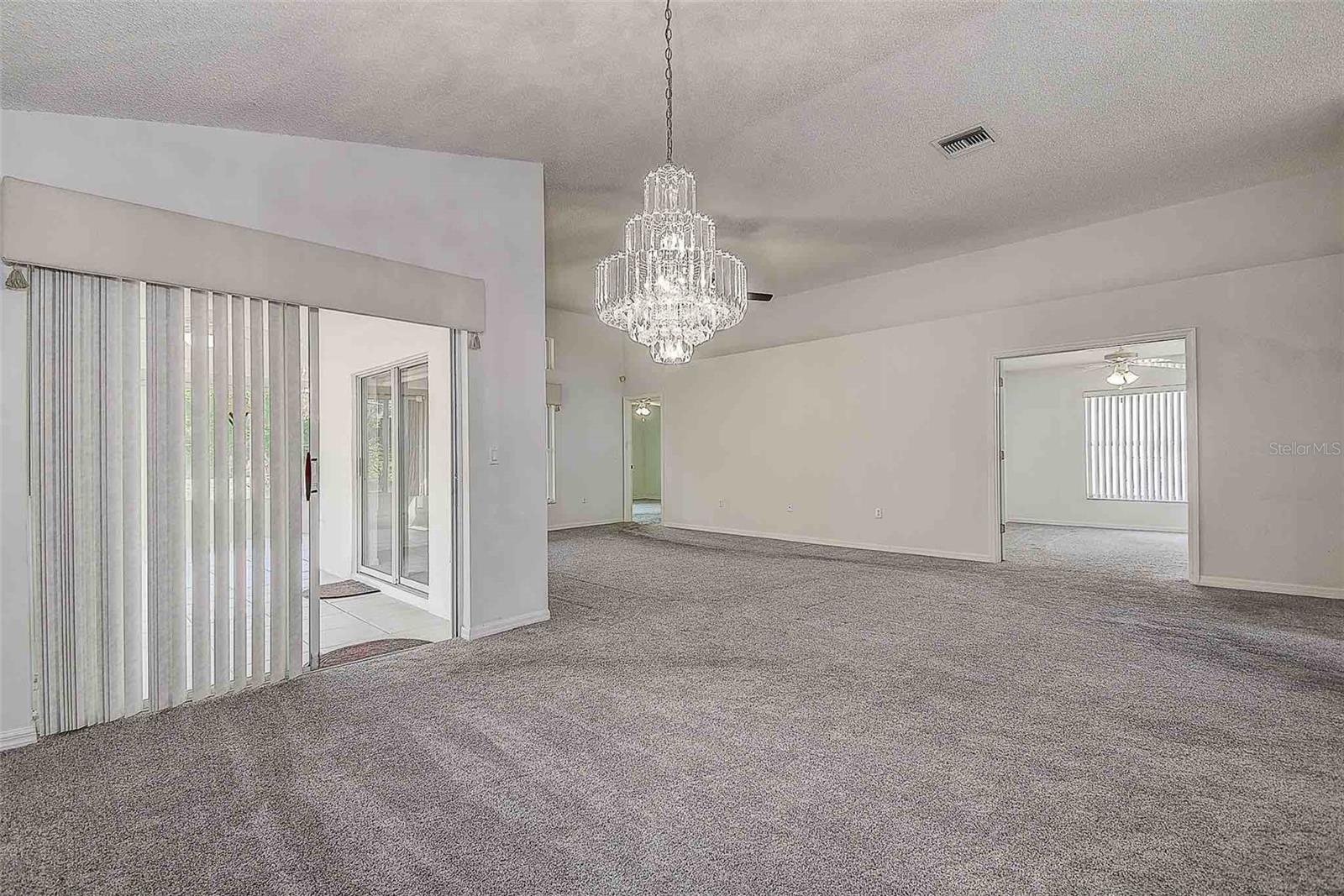 Image 13 of 40 For 1020 Trafalgar Drive