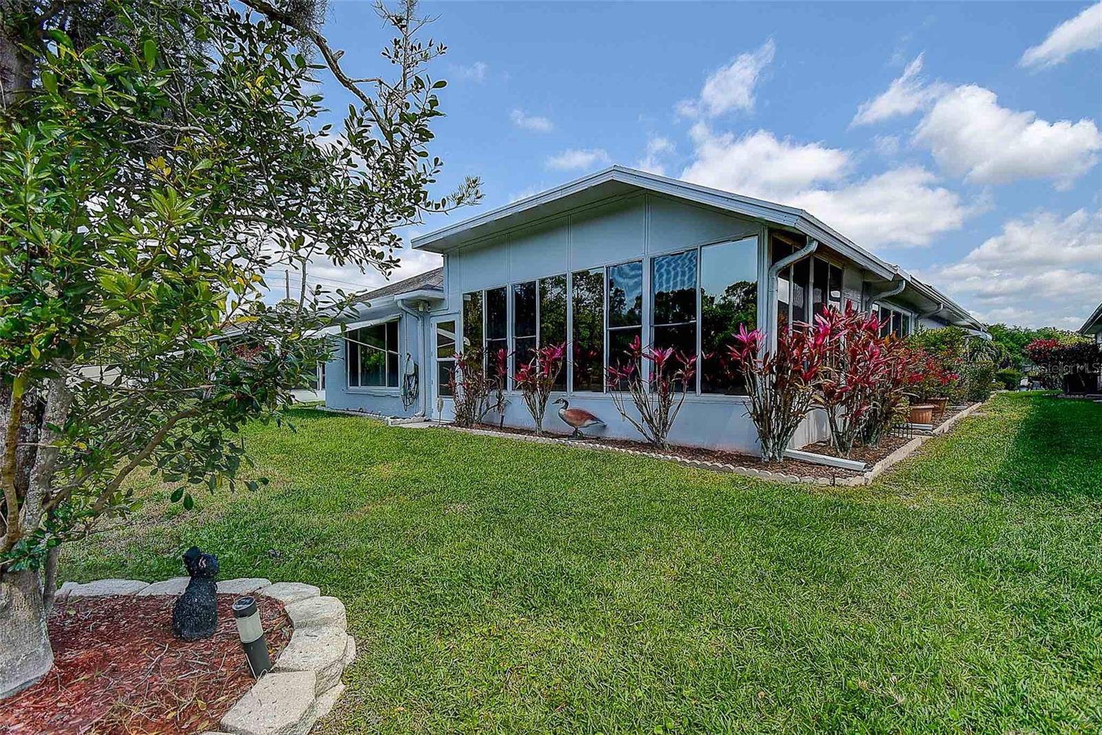 Image 36 of 40 For 1020 Trafalgar Drive