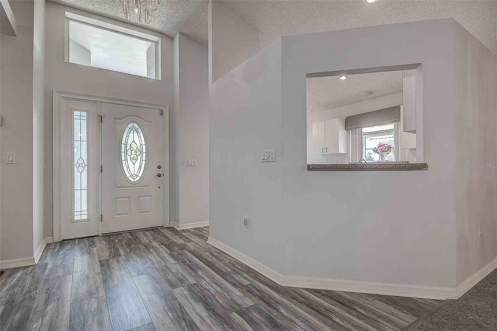 Image 4 of 40 For 1020 Trafalgar Drive