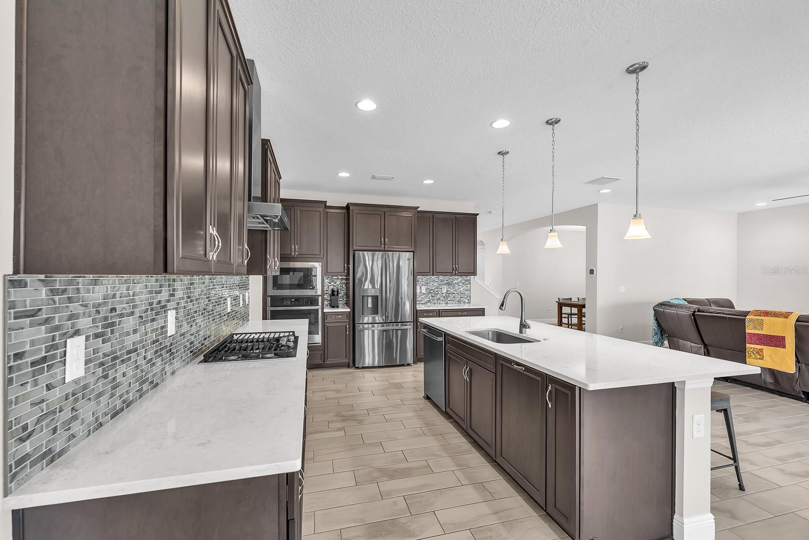 Image 16 of 52 For 14615 Red Castle Avenue