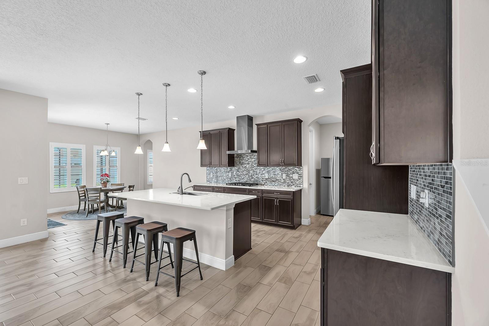 Image 18 of 52 For 14615 Red Castle Avenue