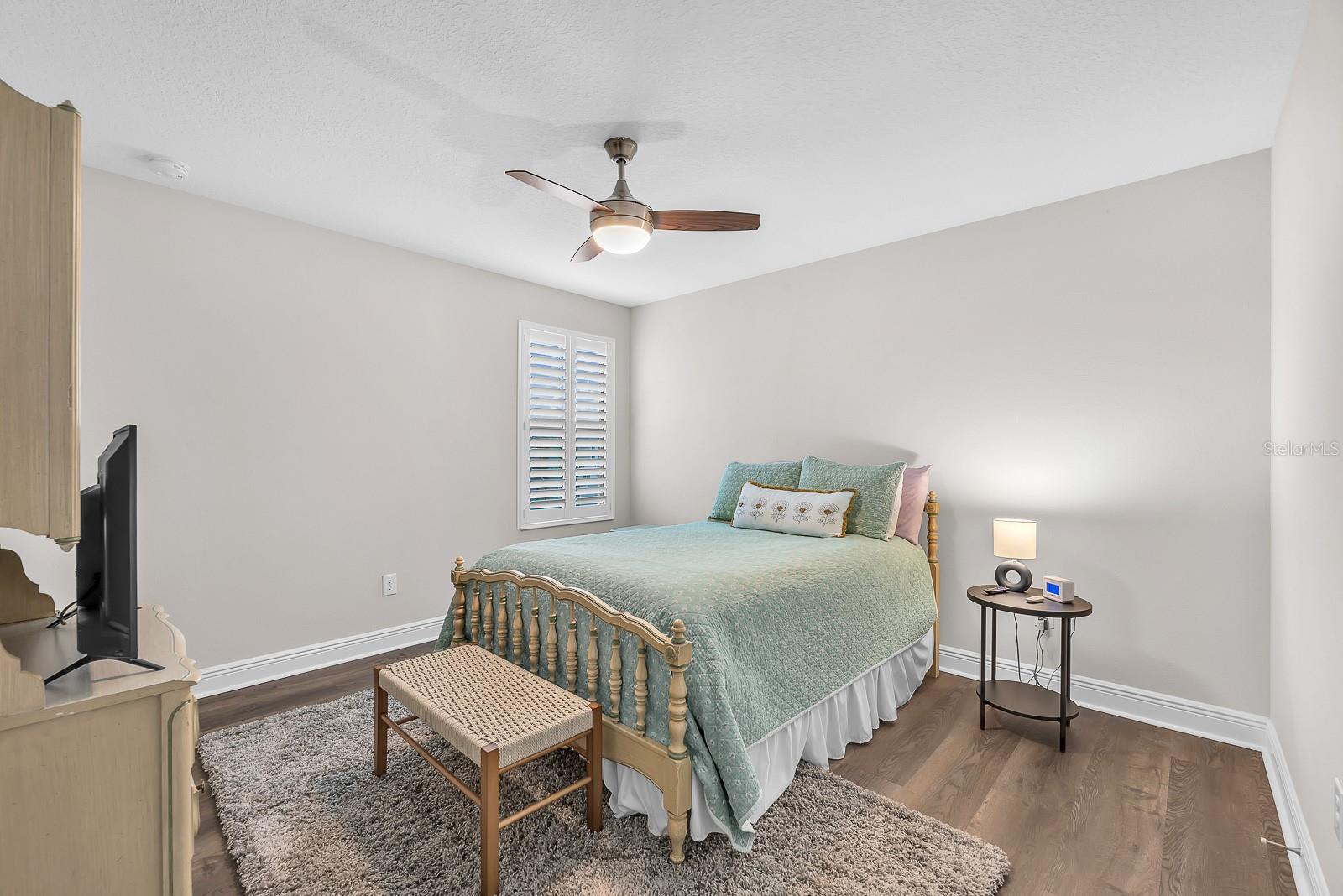 Image 28 of 52 For 14615 Red Castle Avenue