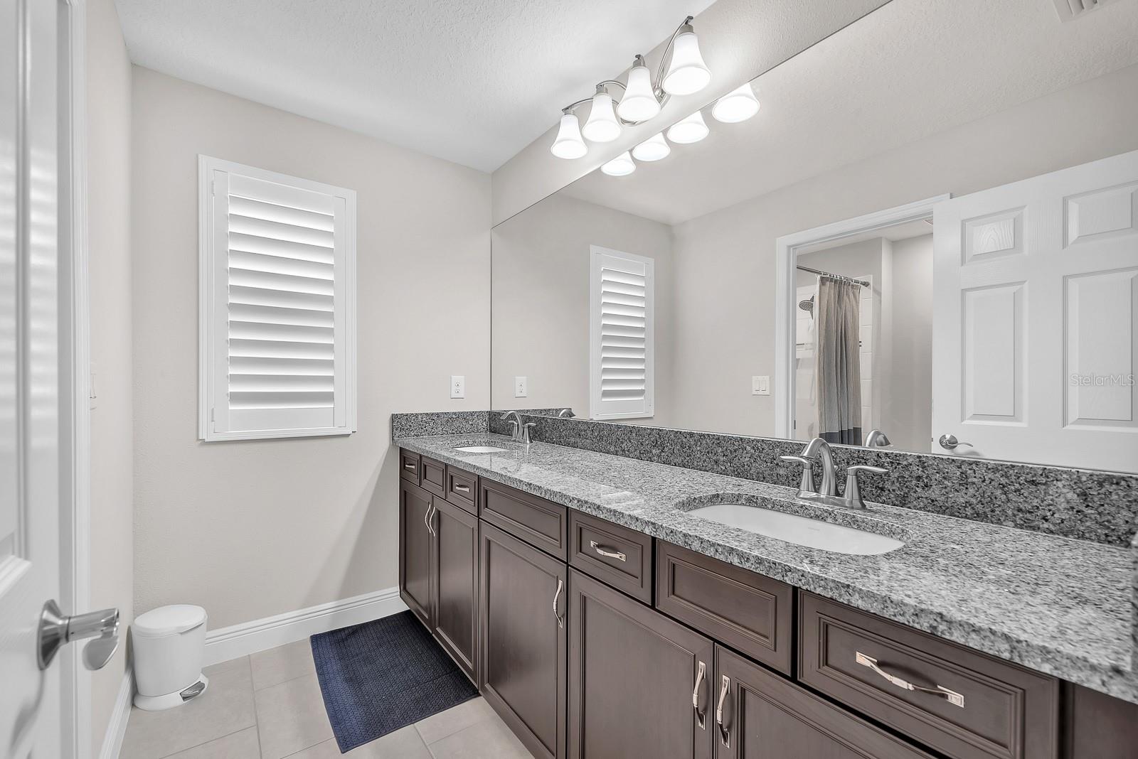 Image 29 of 52 For 14615 Red Castle Avenue