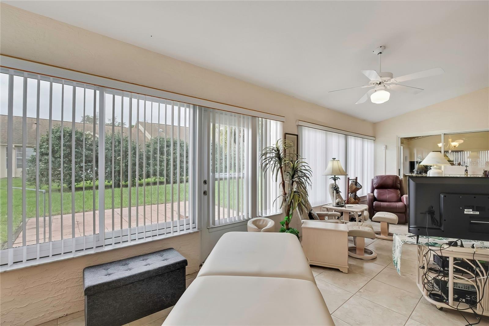 Image 16 of 40 For 2353 Summercrest Lane