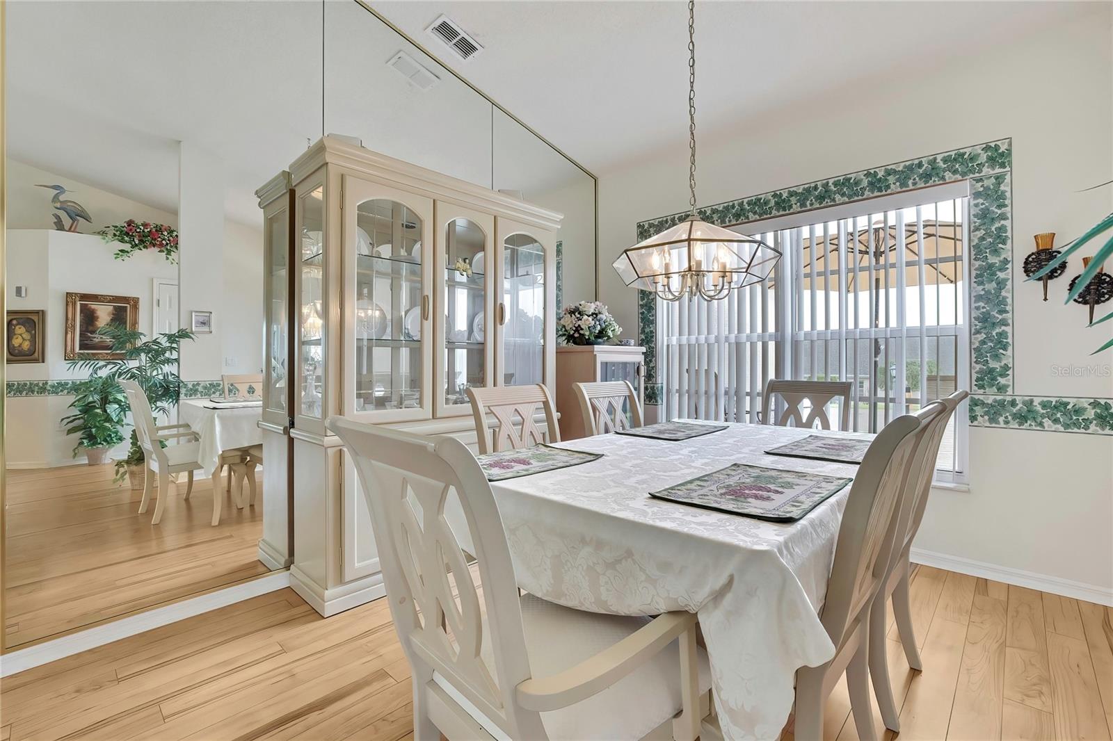 Image 23 of 40 For 2353 Summercrest Lane