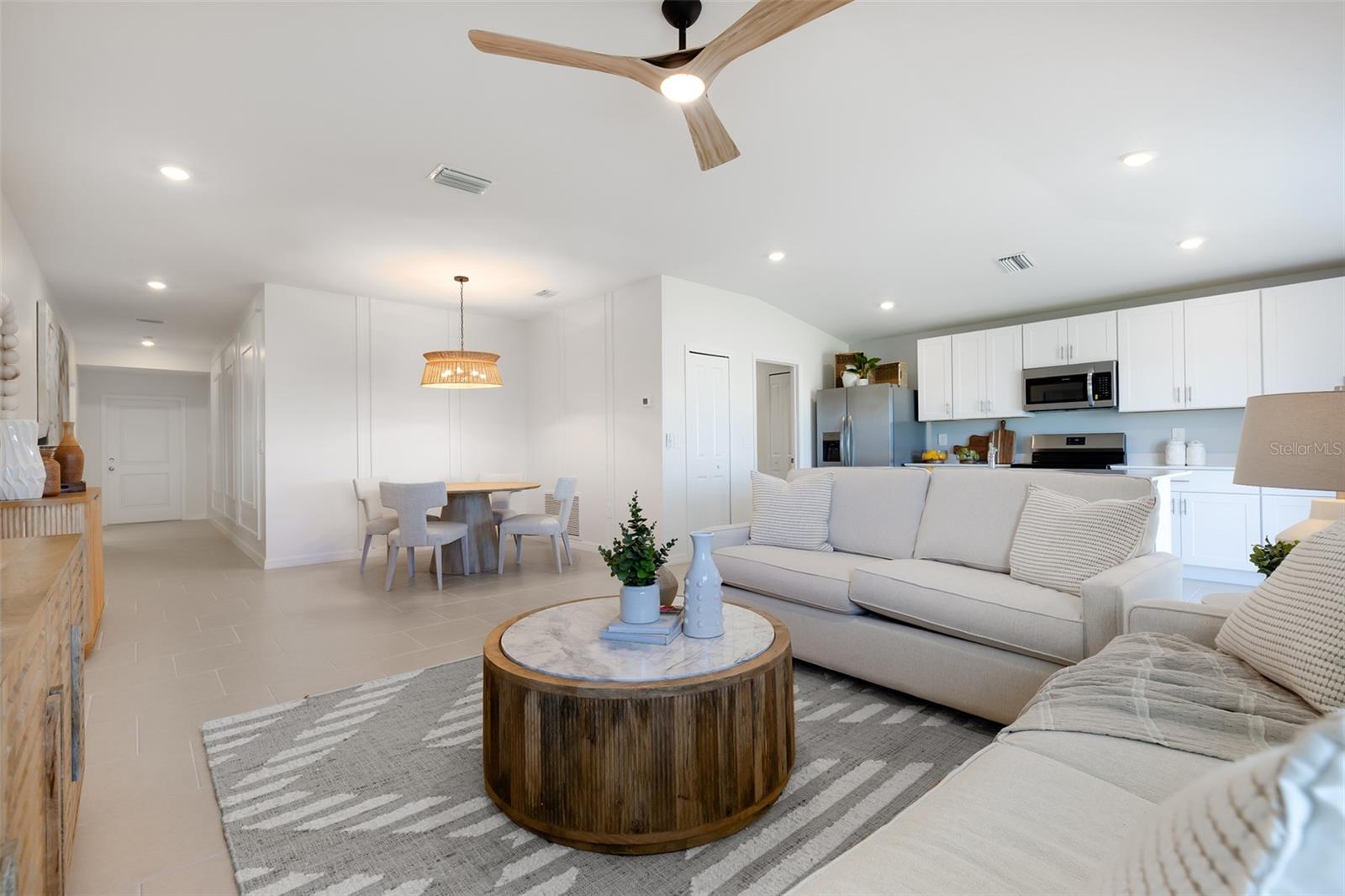 Image 14 of 30 For 11927 Brookside Avenue