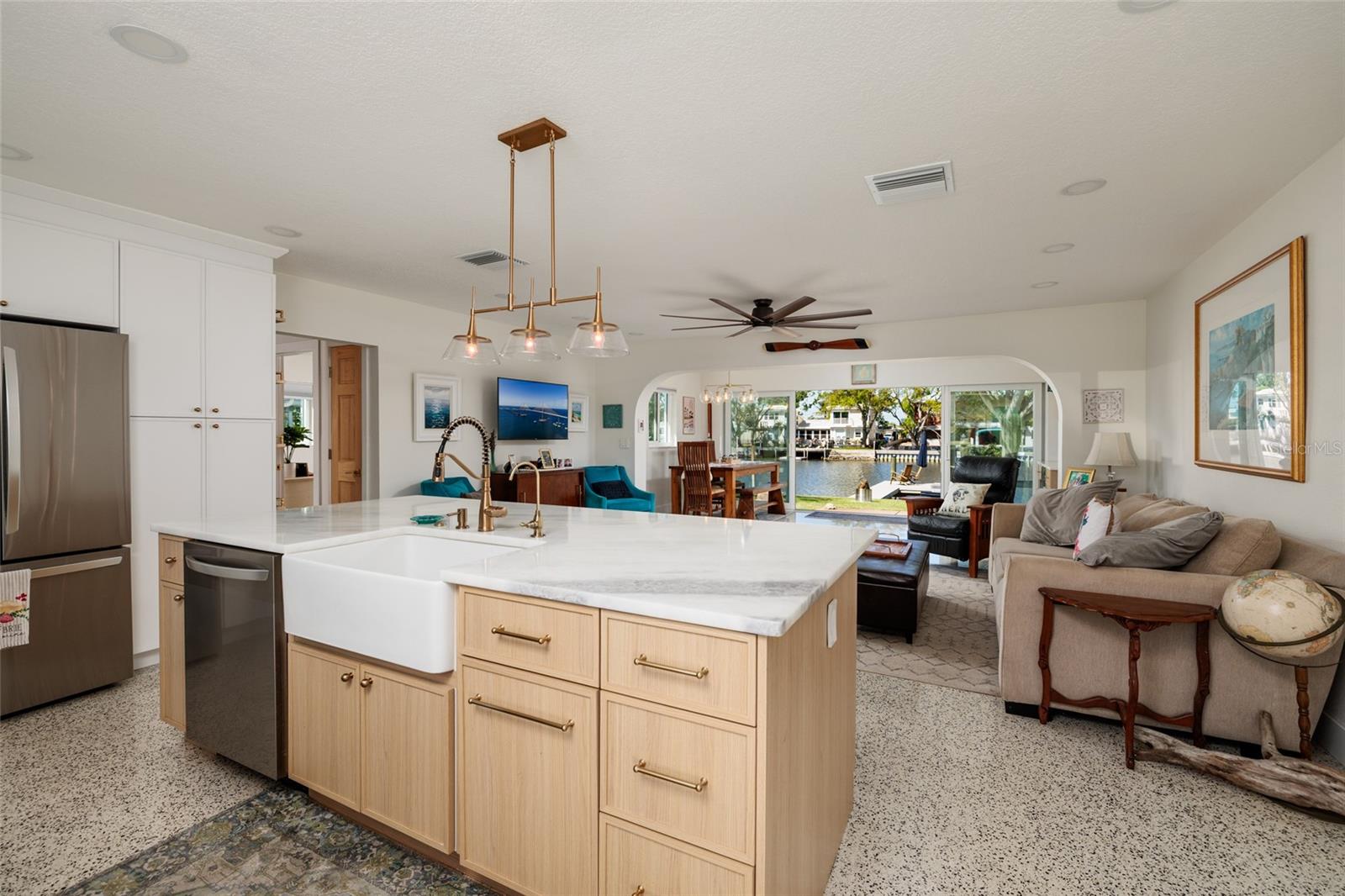 Image 16 of 32 For 9298 Sun Isle Drive Ne