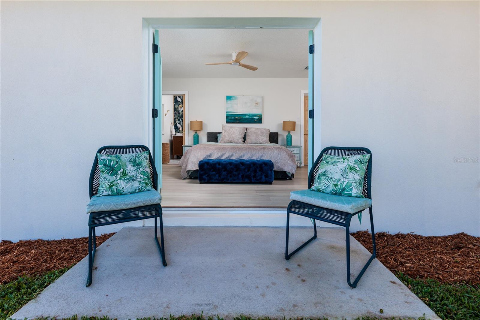 Image 21 of 32 For 9298 Sun Isle Drive Ne