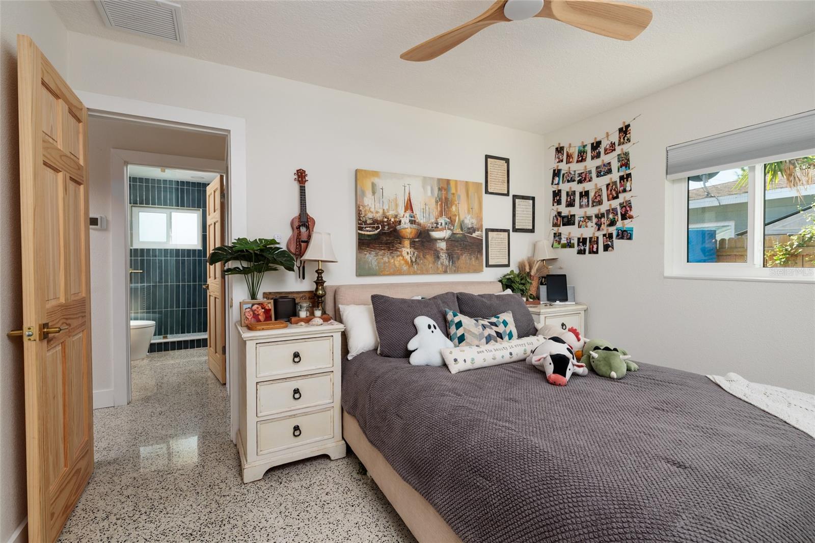 Image 23 of 32 For 9298 Sun Isle Drive Ne