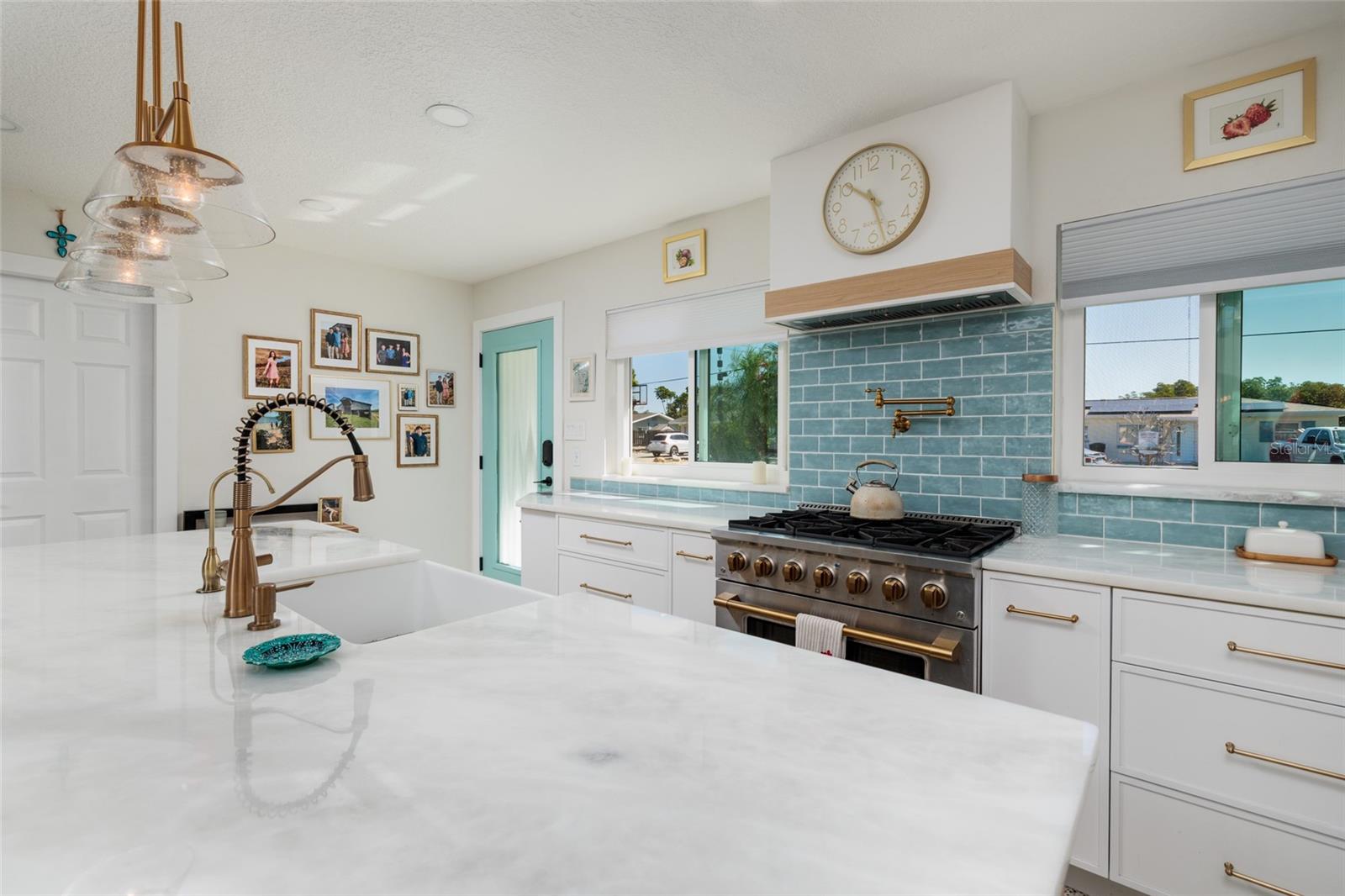 Image 3 of 32 For 9298 Sun Isle Drive Ne