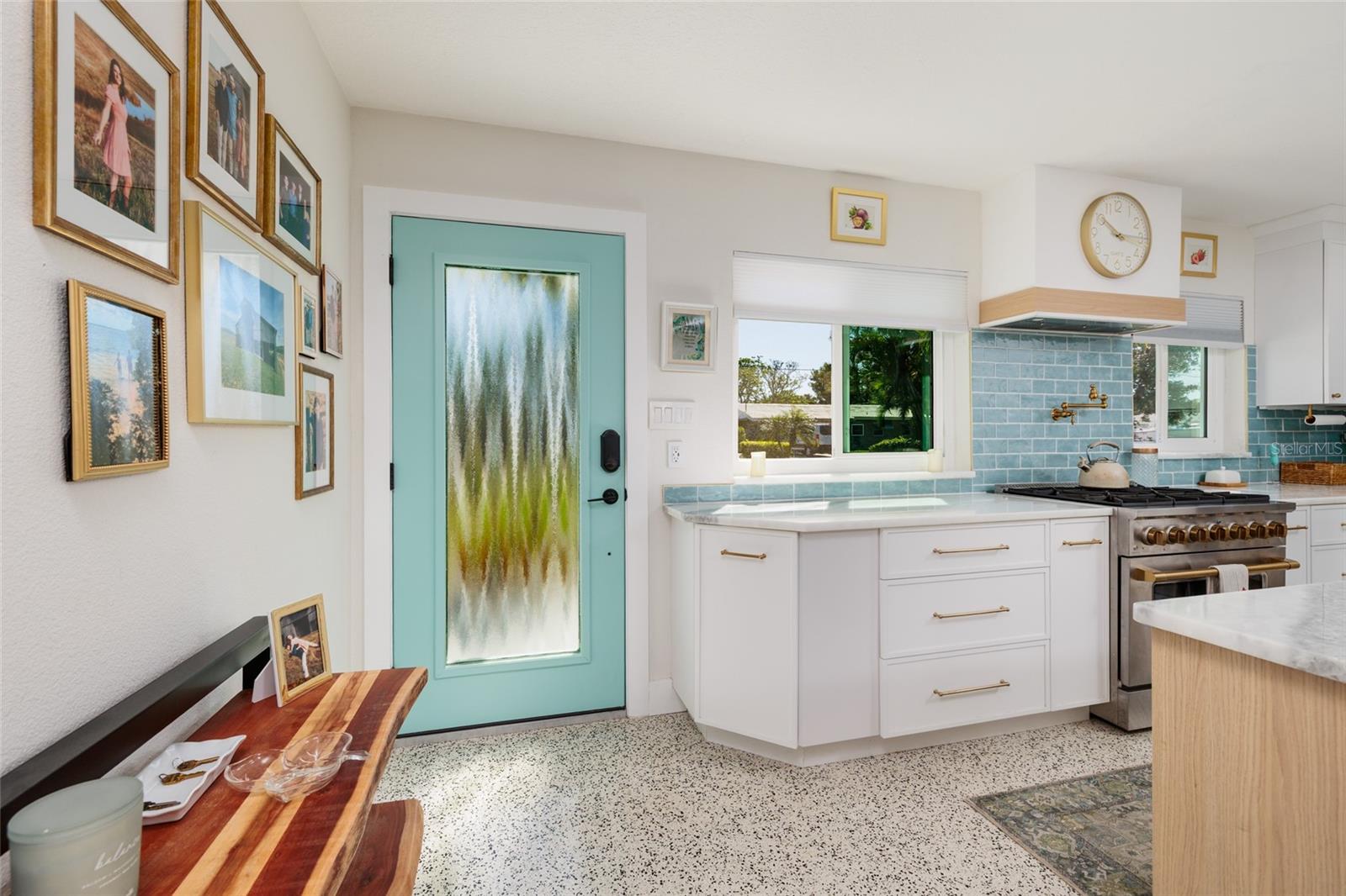 Image 4 of 32 For 9298 Sun Isle Drive Ne