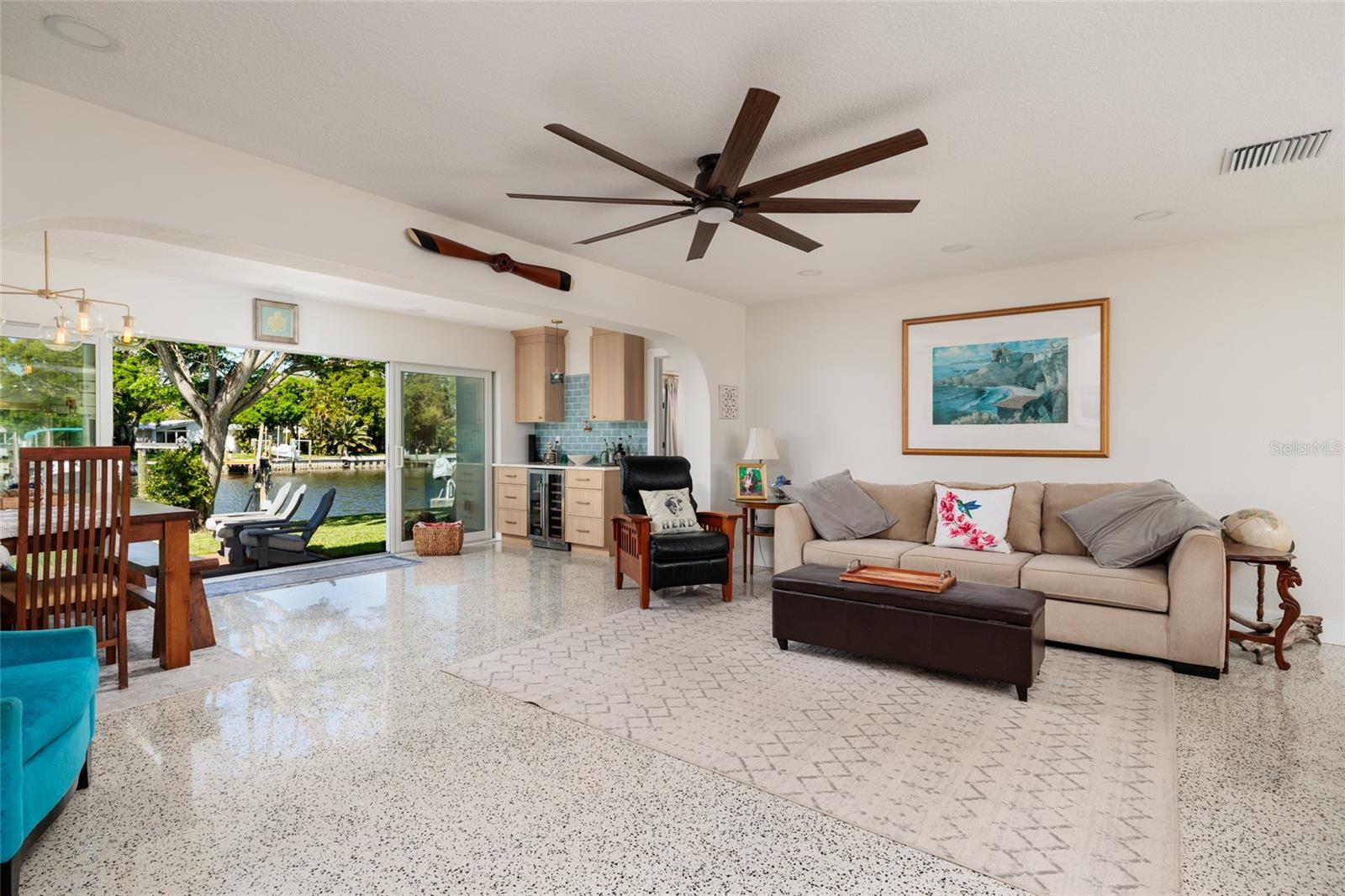 Image 8 of 32 For 9298 Sun Isle Drive Ne