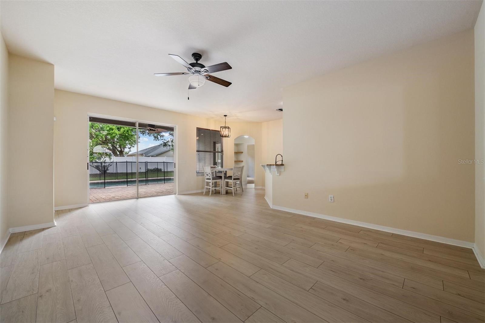 Image 11 of 50 For 22536 Magnolia Trace Boulevard